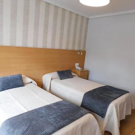 Hostal Crisol X Liste Station-2